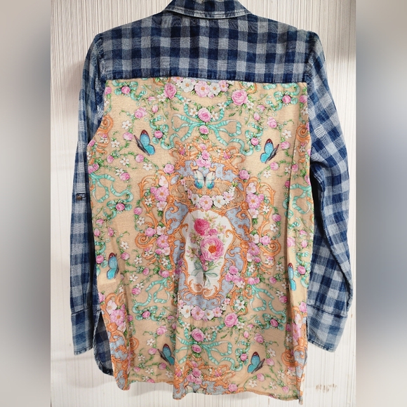 Aratta Blue Checkered Shirt with Floral Details - Picture 5 of 9